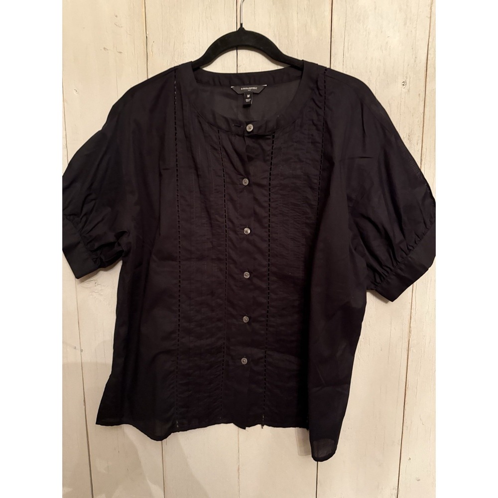 Banana Republic Voile Pleated Blouse Black Pintuck Top M Coastal Preppy - Picture 4 of 10